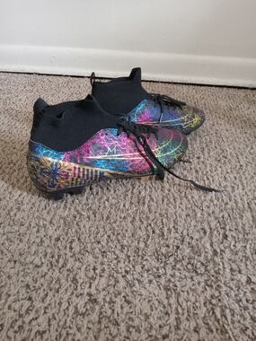 Mens Multicolor High-Top Cleats 10